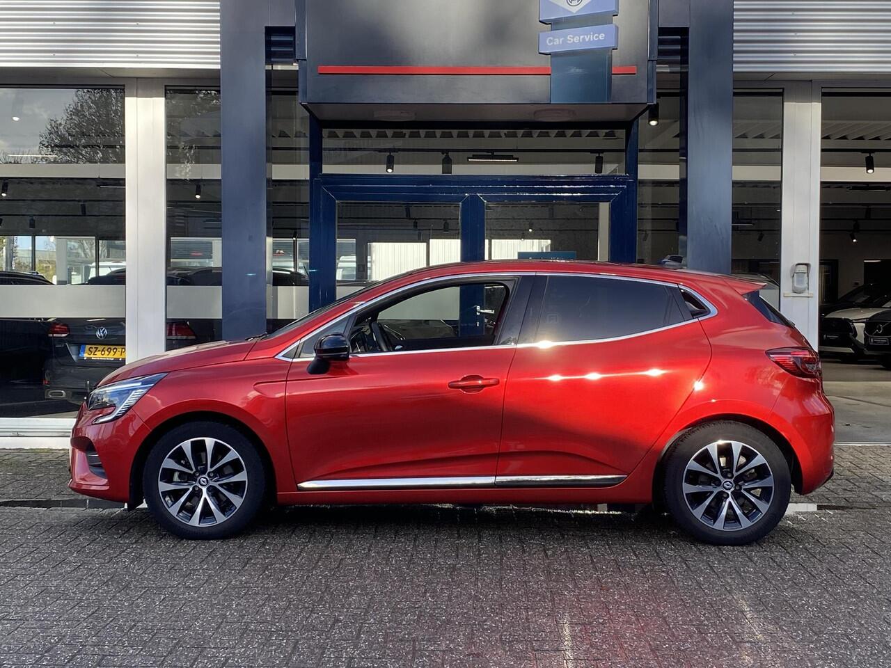 Renault CLIO 1.6 E-Tech Hybrid 145 Techno / Automaat / NL-Auto / 15.000 Km / Dealer-Onderhouden / Cruise-Control / Climate-Control / LED / Keyless / Apple-Carplay & Android-Auto / Sfeerverlichting / DAB Radio-Bluetooth / Navi / PDC V+A met Camera / 16'' LMV / All-Seas