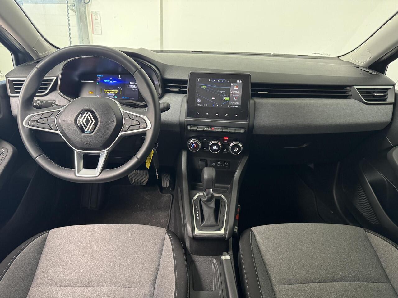 Renault CLIO 1.6 E-Tech Full Hybrid 145 Evolution | All-Season banden | Navigatie | Parkeersensoren achter | Cruise control |