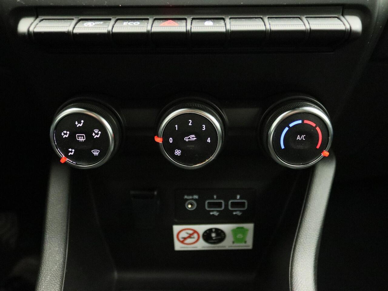 Renault CLIO TCe 90 Equilibre | Hanbediende airco | LED PURE VISION koplampen | EASY LINK multimediasysteem met Apple CarPlay & Android Auto | Metaalkleur |