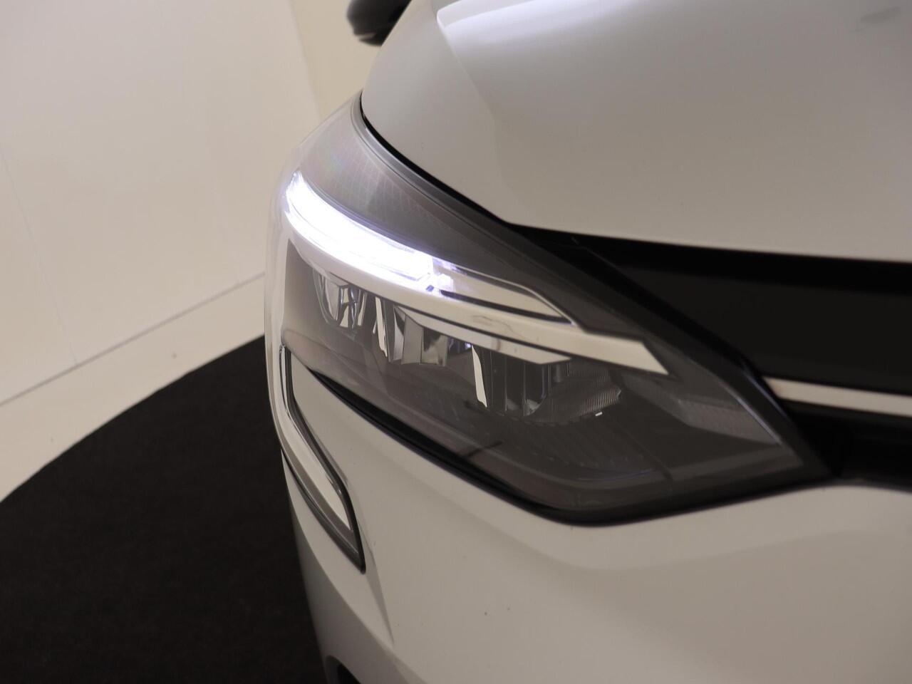 Renault CLIO 1.0 TCe 90 Equilibre | All-Seasonbanden | Full-Map Navigatie | PDC Achter | Licht- & Regensensor | LED-Verlichting | Cruise Control & Snelheidsbegrenzer | Apple Carplay & Android Auto | Lane Assist