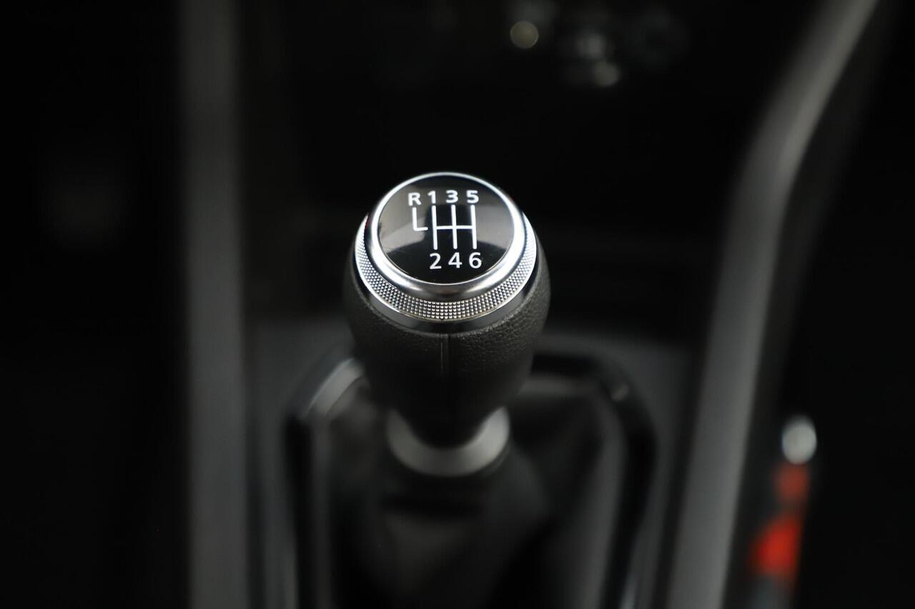 Renault CLIO 1.0 TCe 90 Evolution 6-bak 16 inch LMV Carplay Android Navigatie Camera Rijstrooksensor Airco Cruise Control