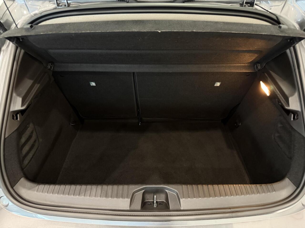 Renault CLIO 1.0 TCe 90 Evolution | Navigatie | Airco | Cruise Control | All season banden | Parkeersensoren achter