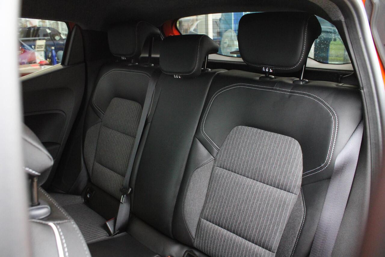 Renault CLIO 1.0 TCe 90 Techno | Stoel + Stuurverwarming | Climate Control | Cruise Control | Navigatie | Lichtmetalen Velgen | Parkeersensoren Achter |