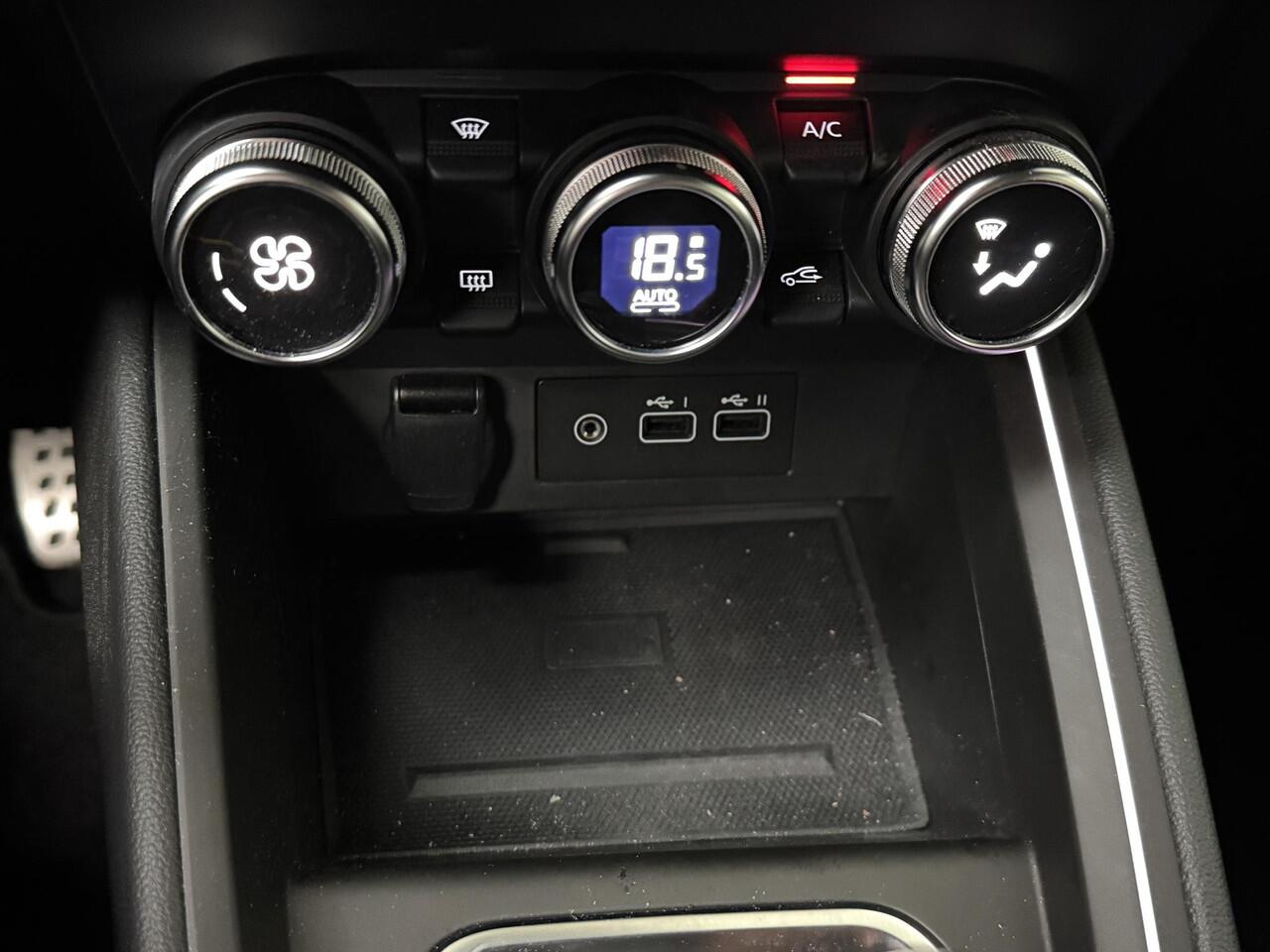 Renault CLIO 1.0 TCe 90 GPF Esprit Alpine | Navigatie | Achteruitrijcamera | Adaptive Cruise Control | Sportstoelen |