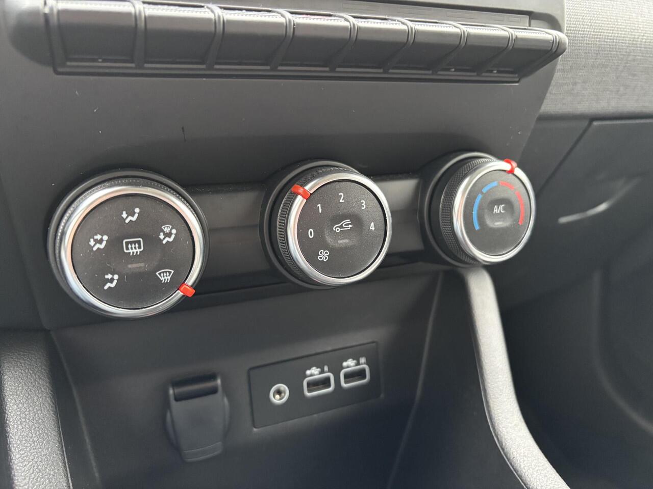 Renault CLIO 1.0 TCe 90 GPF evolution / Navigatie / All-season banden