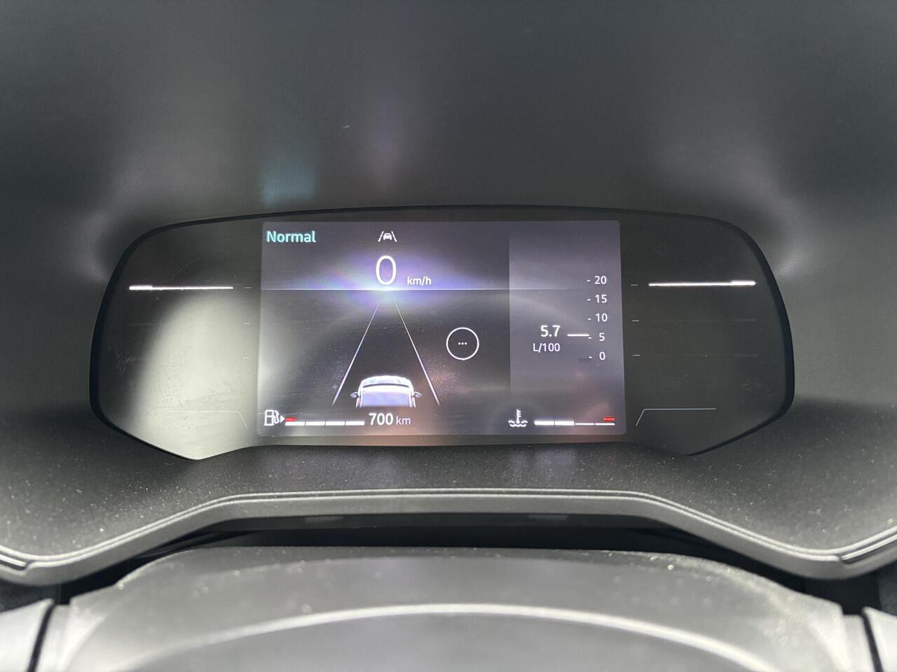 Renault CLIO 1.0 TCe 90 GPF evolution / Navigatie / All-season banden