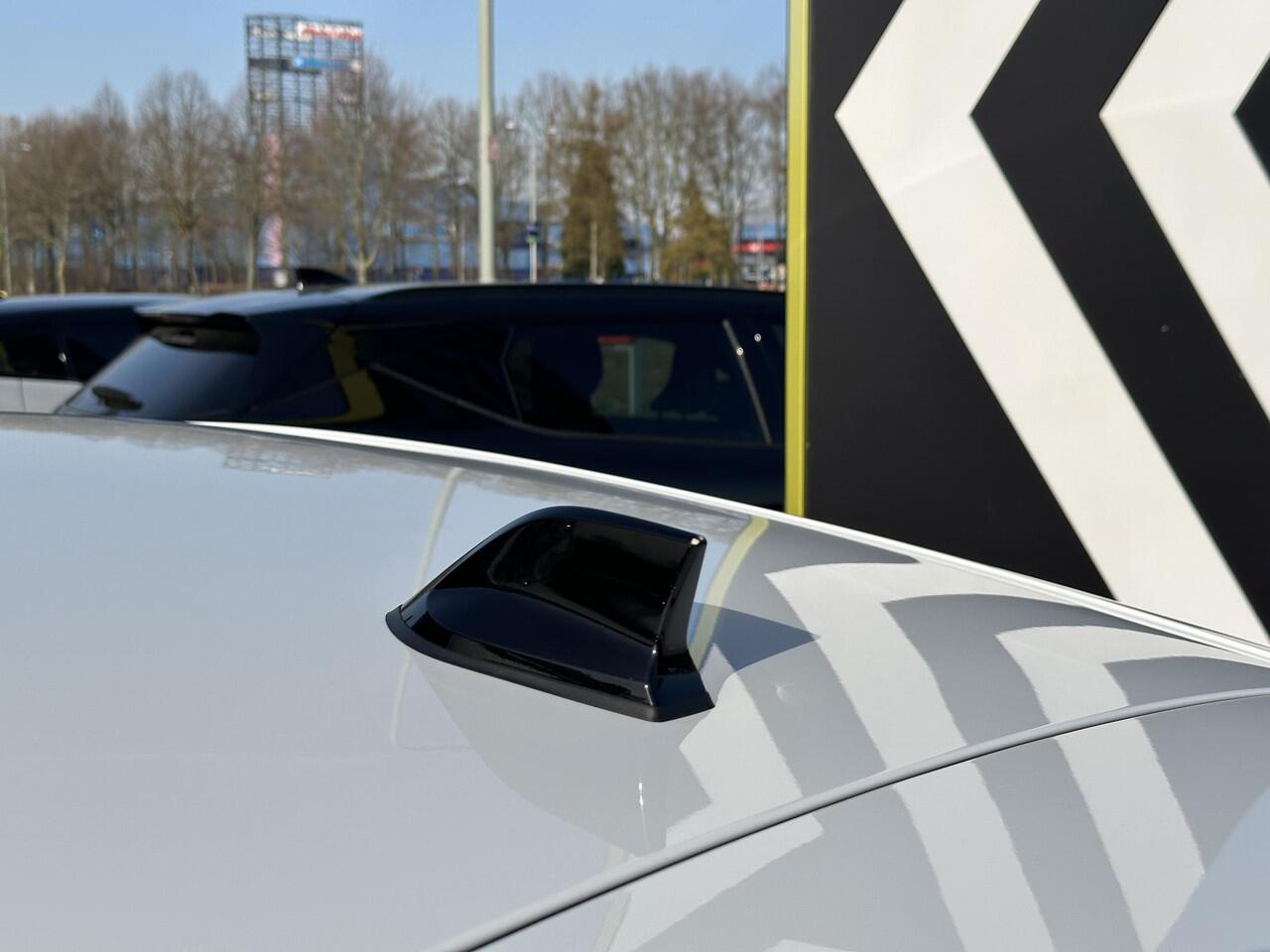 Renault CLIO TCe 90 Techno l Origineel NL l Vierseizoenenbanden l Dealeronderhouden