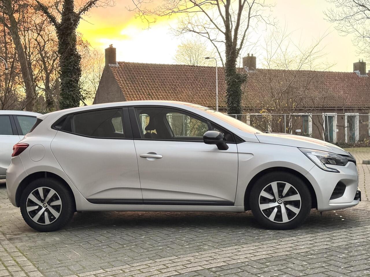 Renault CLIO 1.0 TCe 90 Equilibre 42.000km 2023 Navi Carplay Garantie + servicebeurt