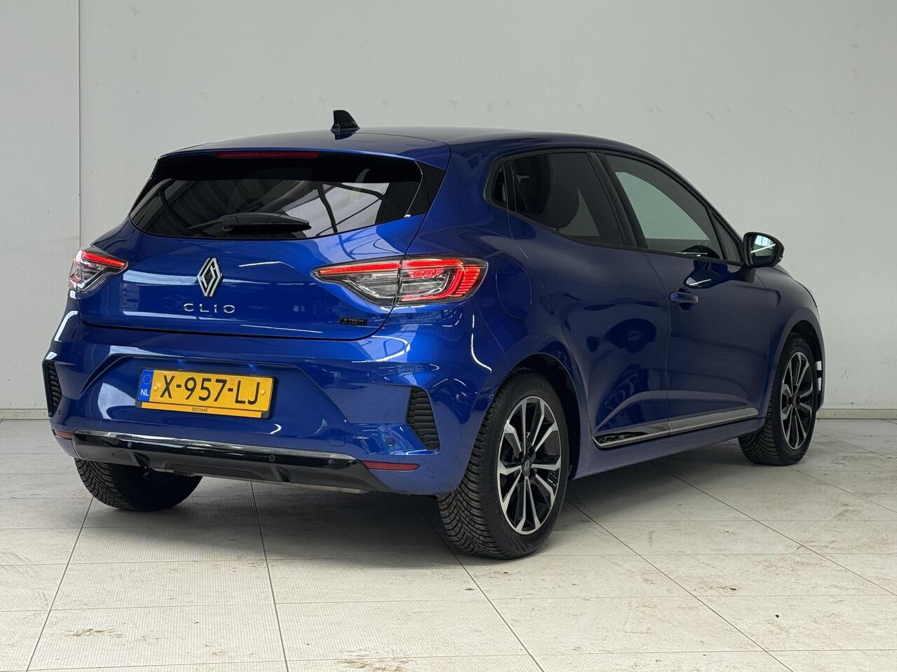 Renault CLIO 1.6 E-Tech Full Hybrid 145 Techno | 360° Camera | All-Season banden | Apple CarPlay / Android Auto | Climate Control |
