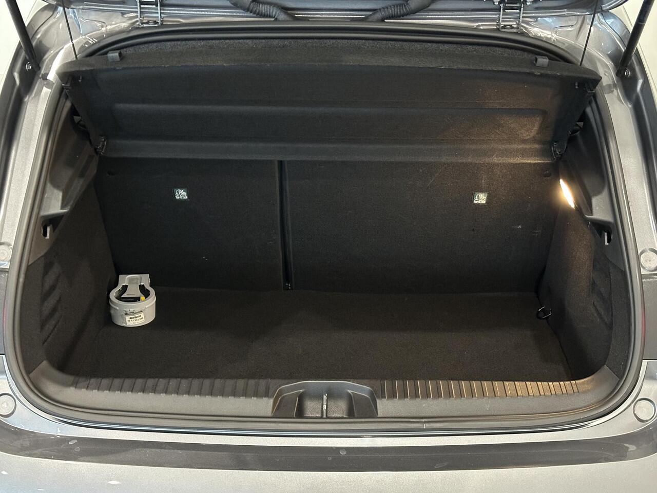 Renault CLIO 1.6 E-Tech Full Hybrid 145 Techno | Navigatie 9,3" | 360° camera | All season banden | Climate Control | Cruise Control | Apple Carplay/Android Auto