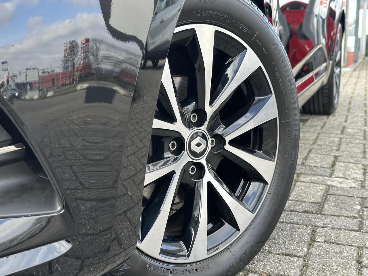 Renault CLIO TCe 90 Techno l Origineel NL l 1e-Eigenaar l Achteruitrijcamera l Parkeersensoren vóór en achter