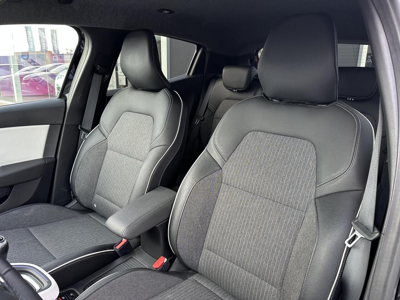 Renault CLIO TCe 90 Techno l Origineel NL l 1e-Eigenaar l Achteruitrijcamera l Parkeersensoren vóór en achter