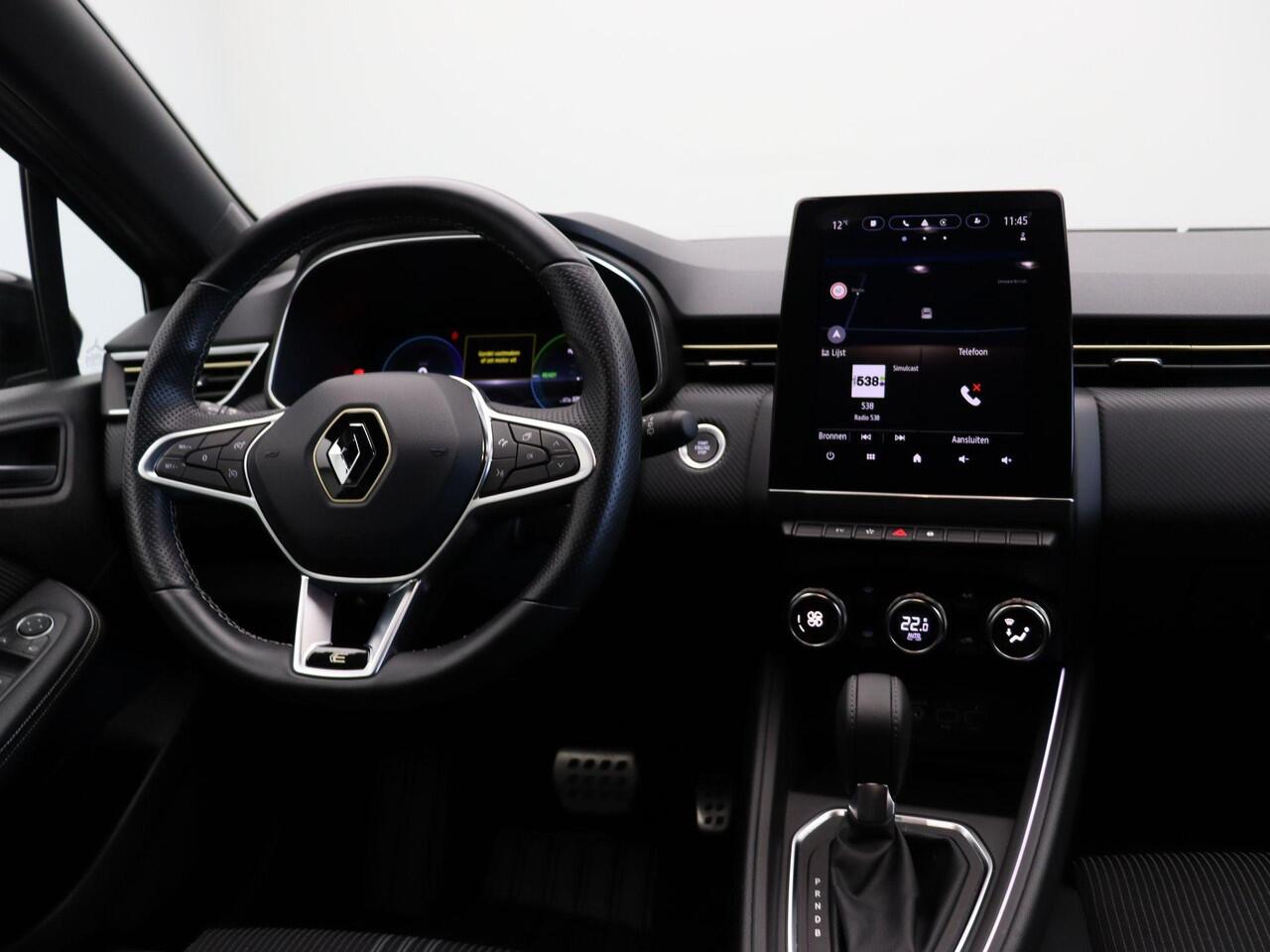 Renault CLIO E-Tech Hybrid 145pk E-Tech Engineered | Unieke uitvoering! | Achteruitrijcamera | 17" lichtmetalen velgen |