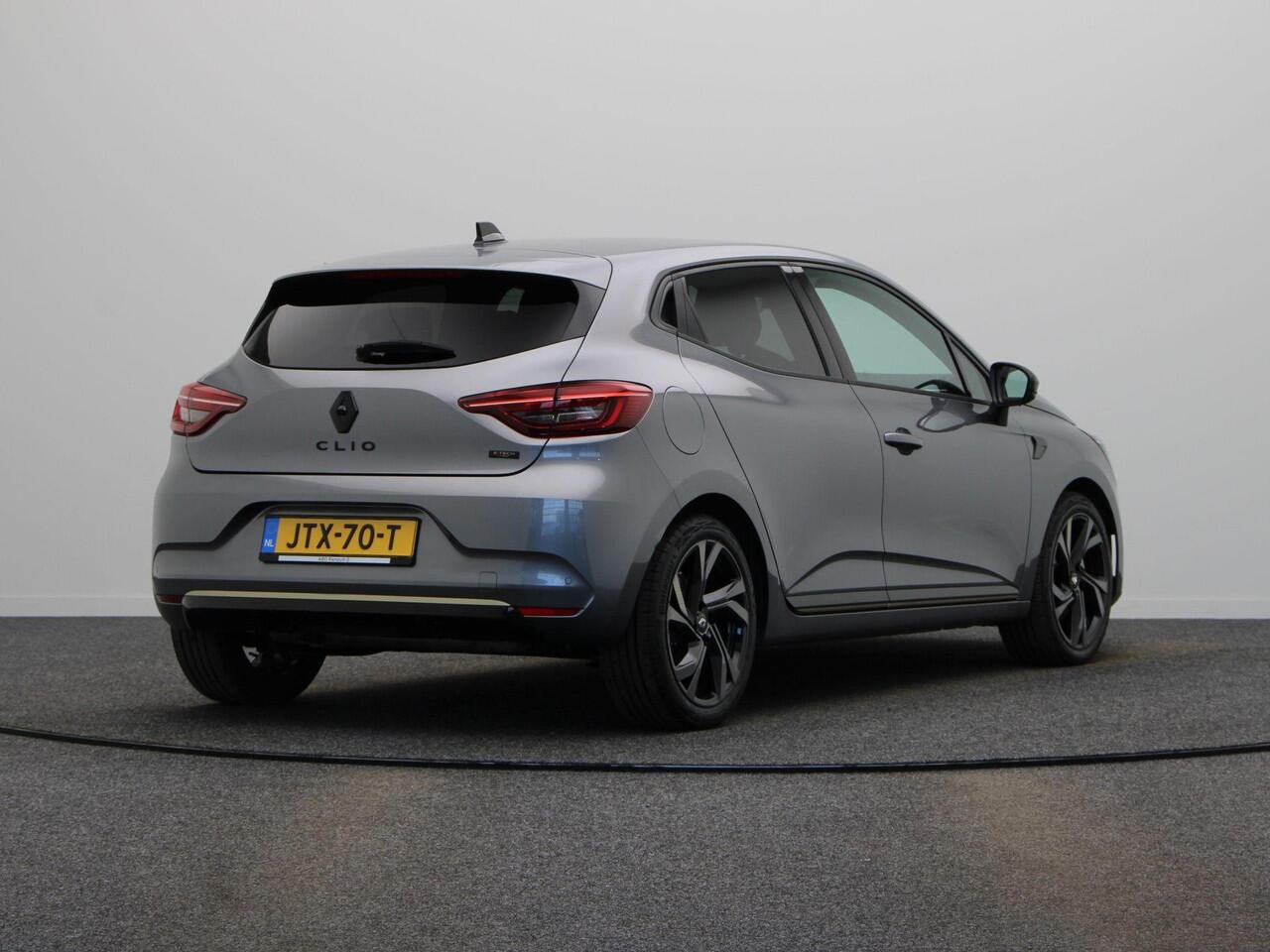 Renault CLIO E-Tech Hybrid 145pk E-Tech Engineered | 17" Lichtemetalen velgen | Climate Control | Parkeersensoren voor en achter | Dodehoek detectie | Achteruitrijcamera |