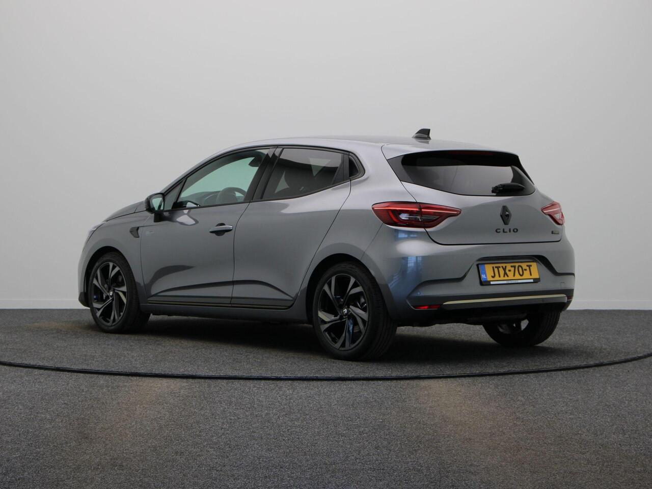 Renault CLIO E-Tech Hybrid 145pk E-Tech Engineered | 17" Lichtemetalen velgen | Climate Control | Parkeersensoren voor en achter | Dodehoek detectie | Achteruitrijcamera |