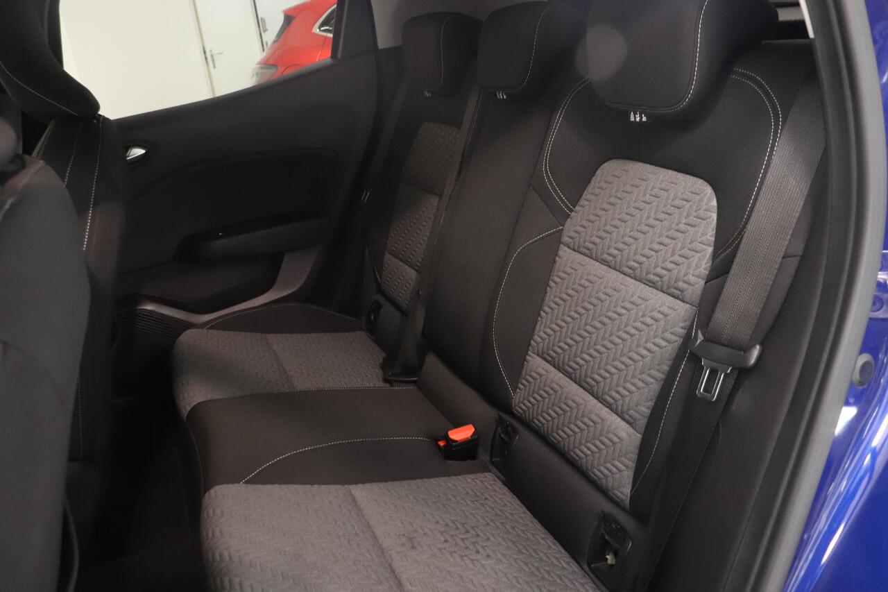 Renault CLIO 1.0 TCe 90 Evolution | Parkeersensor | Lichtmetaal | All season | Navigatie | AppleCarplay AndroidAuto |