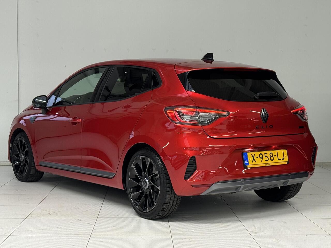 Renault CLIO 1.6 E-Tech Full Hybrid 145 Esprit Alpine | Navigatie | 360° Camera | Cruise control adaptief | All-Season Banden |
