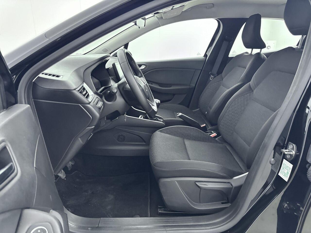 Renault CLIO 1.0 TCe 90Pk Equilibre | Navigatie | Apple & Android Carplay | Cruise Control & Snelheidsbegrenzer | Elektrische Ramen Voor | Airco | Licht & Regensensor |