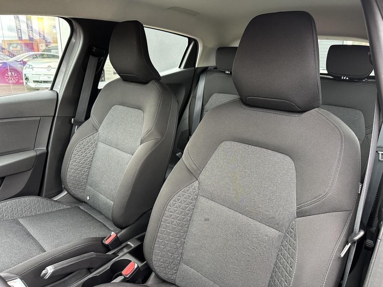 Renault CLIO E-Tech Hybrid 145 Evolution l AUTOMAAT l Cruise Control l Parkeersensoren