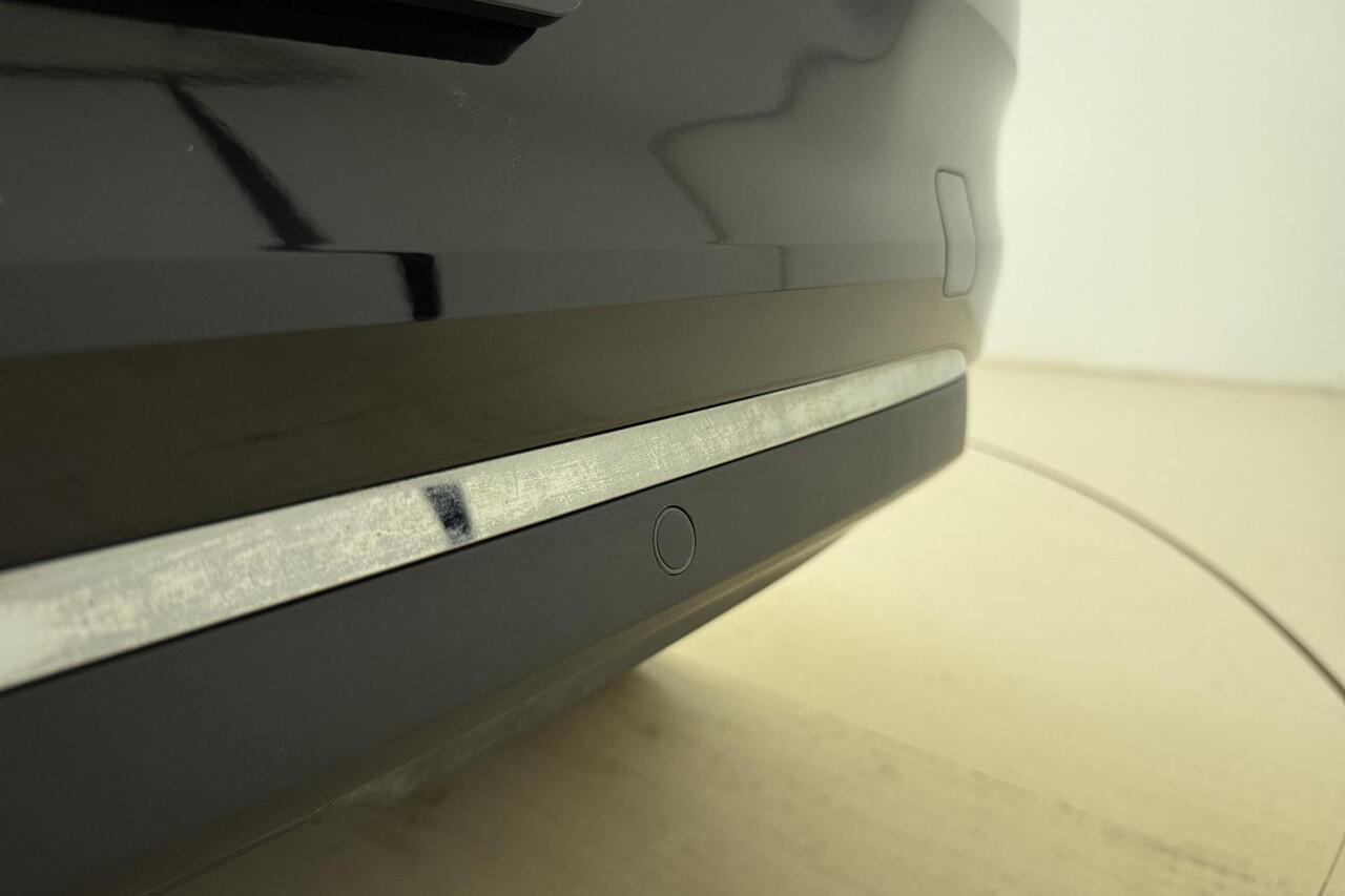 Renault CLIO 1.0 TCe 90 Techno | Apple carplay/Android auto | Navigatie | Cruise control | Achteruitrijcamera | Climate control | Lichtmetalen velgen |