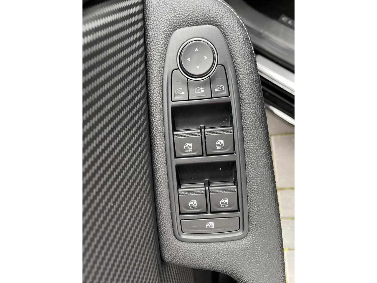 Renault CLIO 1.6 E-Tech Hybrid 145 E-Tech Engineered / ACHTERUITRIJCAMERA / PARKEERSENSOREN / CRUISE CONTROL / CLIMATE CONTROLE
