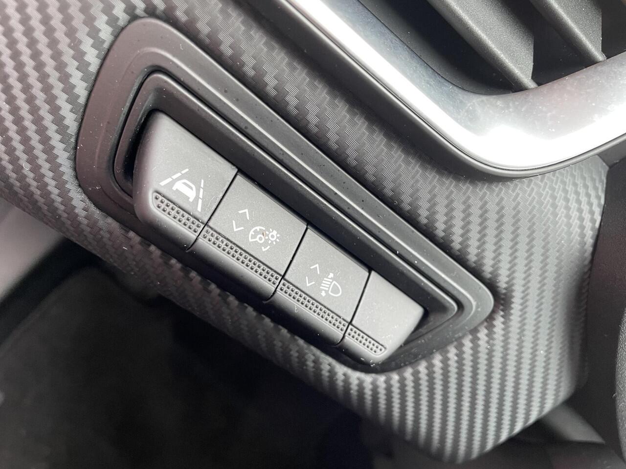 Renault CLIO 1.6 E-Tech Hybrid 145 E-Tech Engineered / ACHTERUITRIJCAMERA / PARKEERSENSOREN / CRUISE CONTROL / CLIMATE CONTROLE