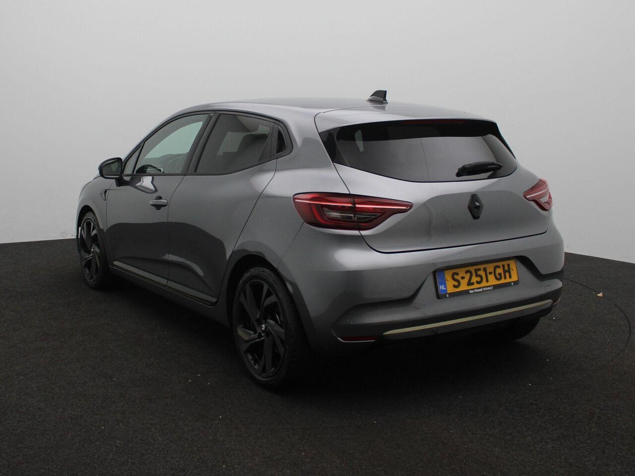Renault CLIO E-Tech Hybrid 145 E-Tech Engineered | Apple Carplay & Android Auto | Achteruitrijcamera | Bose muziekinstallatie | Climate control | Cruise control |
