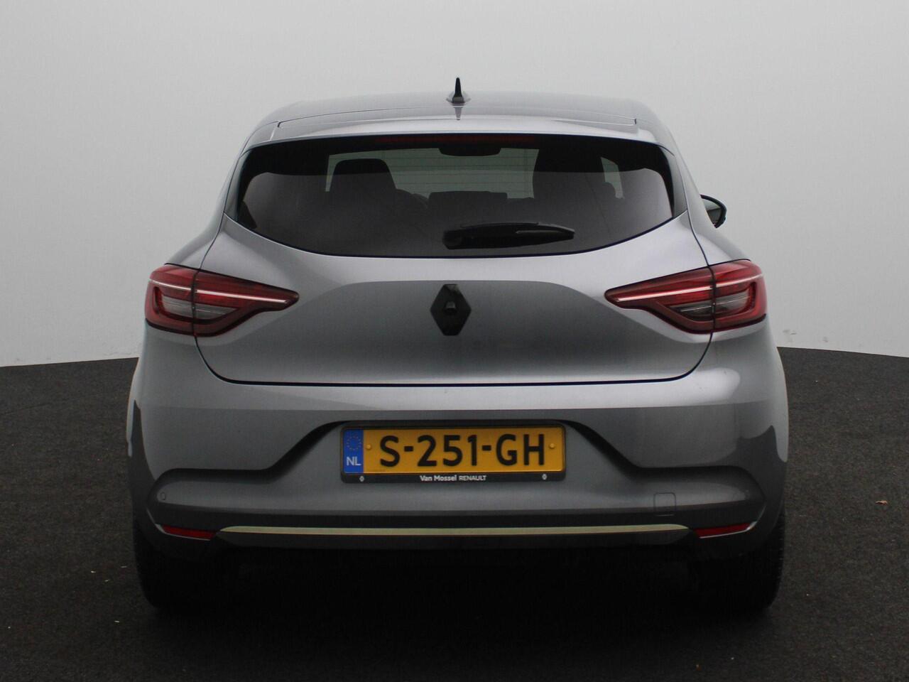 Renault CLIO E-Tech Hybrid 145 E-Tech Engineered | Apple Carplay & Android Auto | Achteruitrijcamera | Bose muziekinstallatie | Climate control | Cruise control |