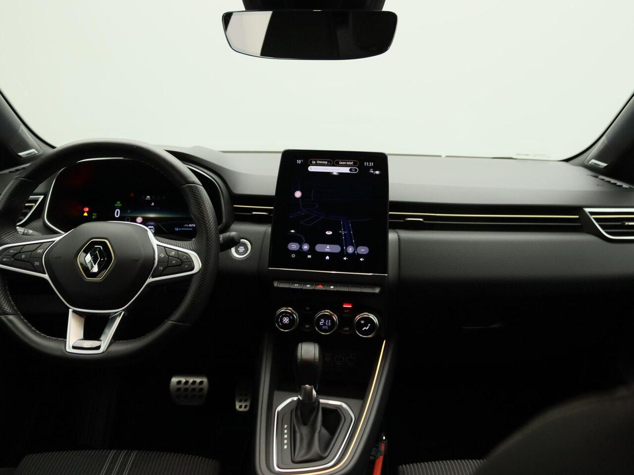Renault CLIO E-Tech Hybrid 145 E-Tech Engineered | Apple Carplay & Android Auto | Achteruitrijcamera | Bose muziekinstallatie | Climate control | Cruise control |