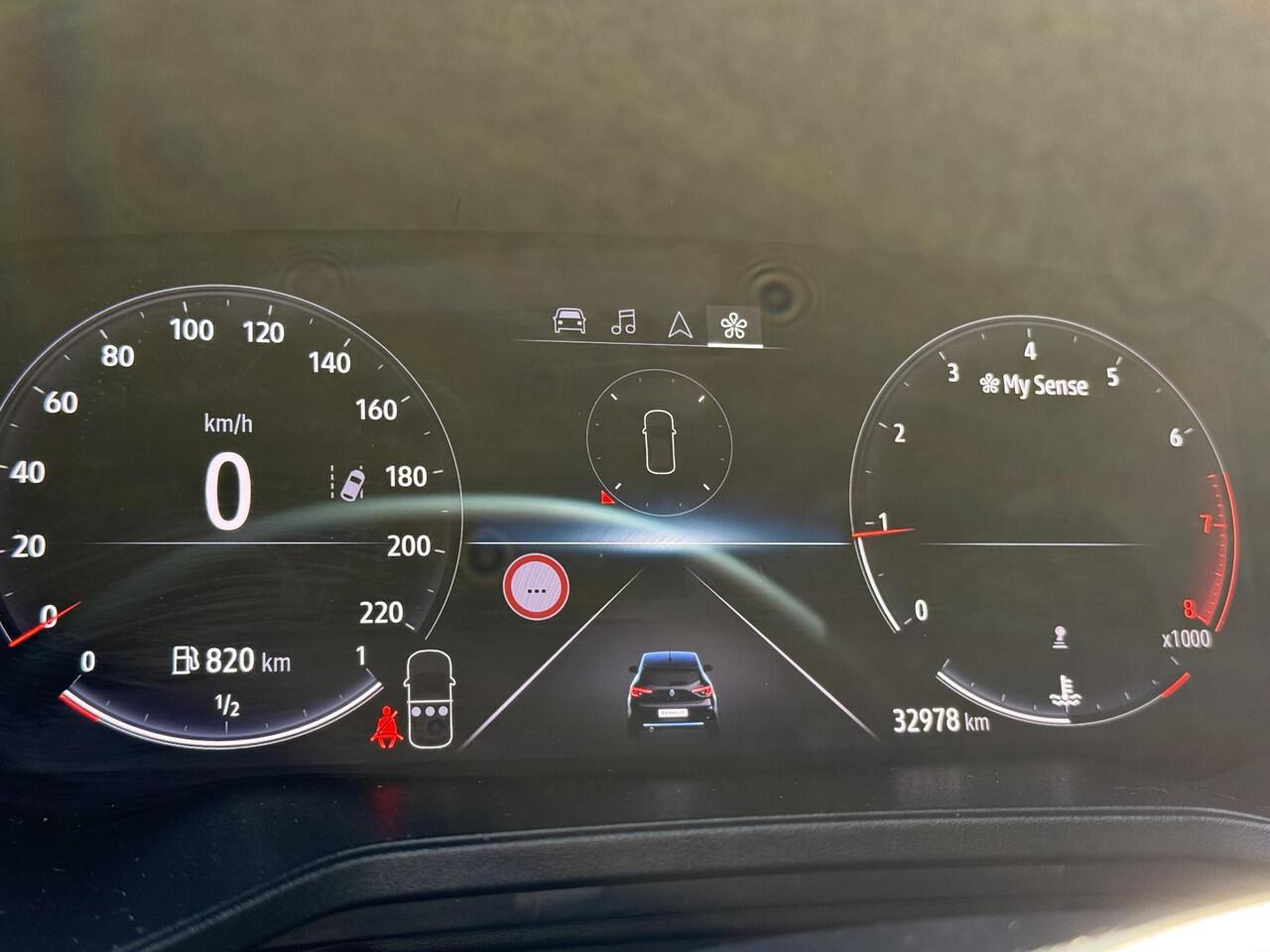 Renault CLIO 1.0 TCe 90 GPF techno | Camera | Navigatie | 17" Lichtmetalen Velgen