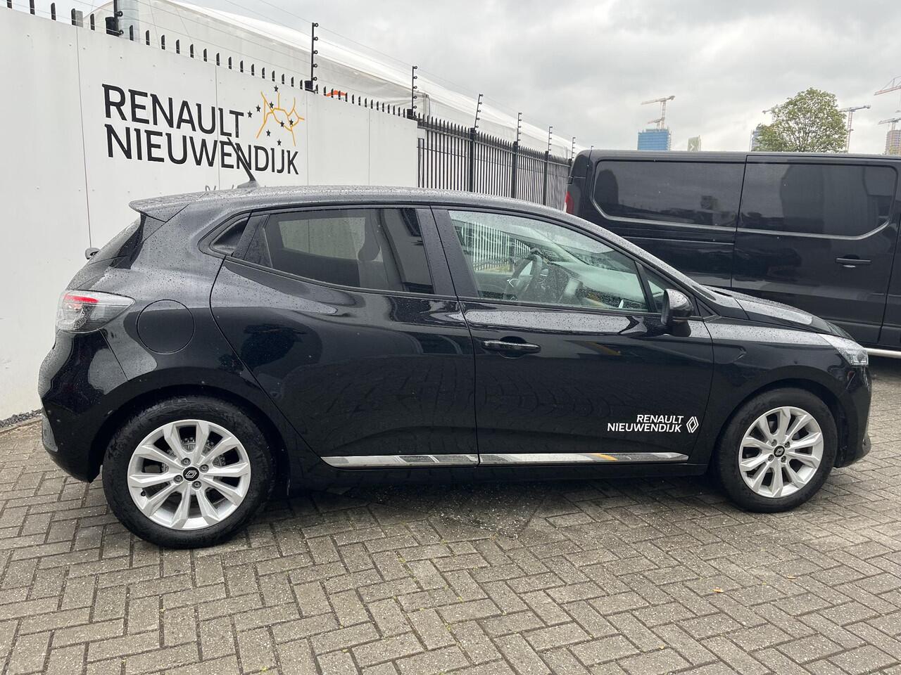 Renault CLIO 1.0 TCe 90 GPF evolution / Demo Zuidoost / Vraag naar beschikbaarheid / Navigatie / Camera / Lichtmetalen velgen
