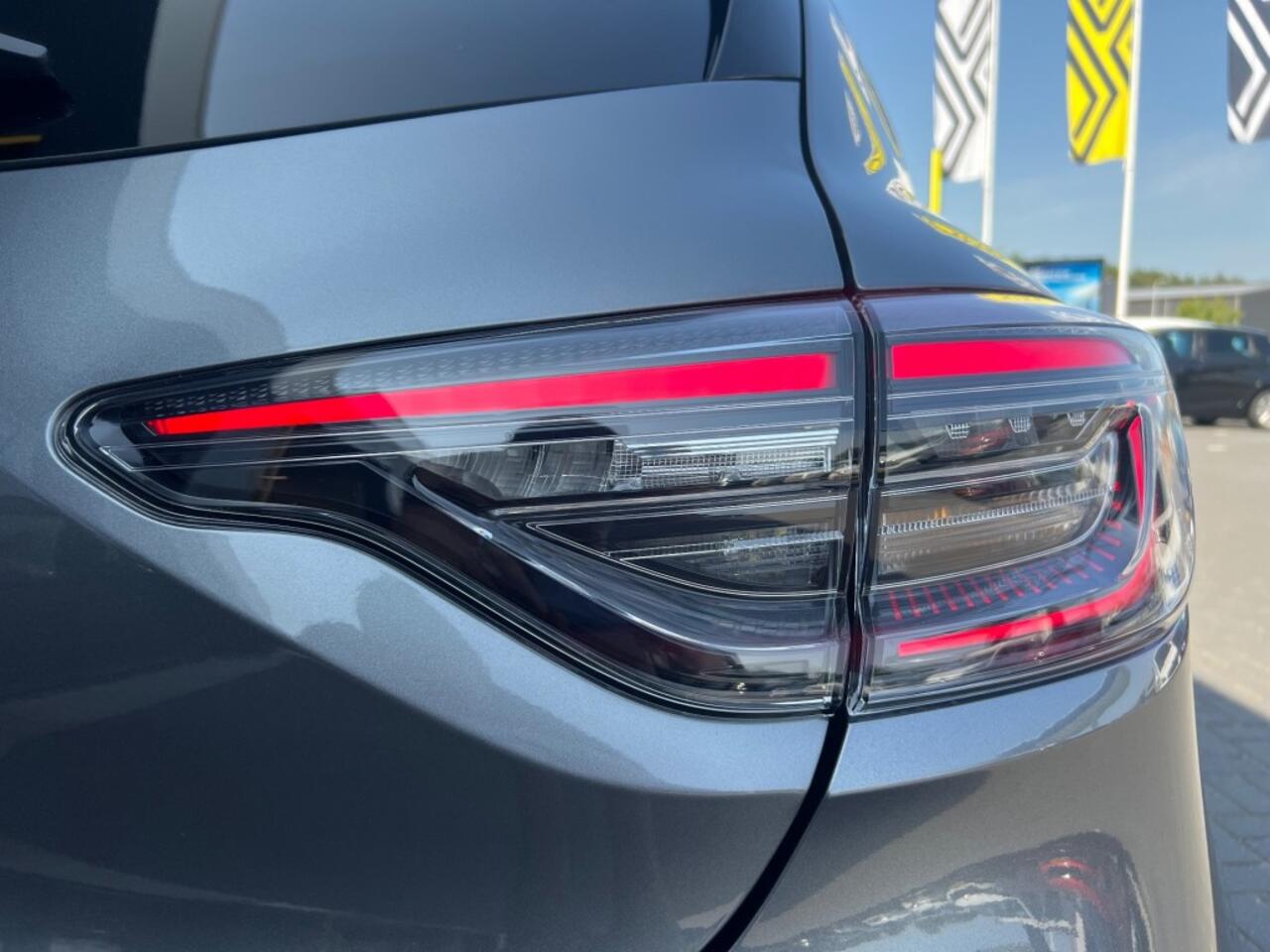 Renault CLIO 1.0 TCe 90 Techno Camera 360 Adaptive Cruise Groot Scherm