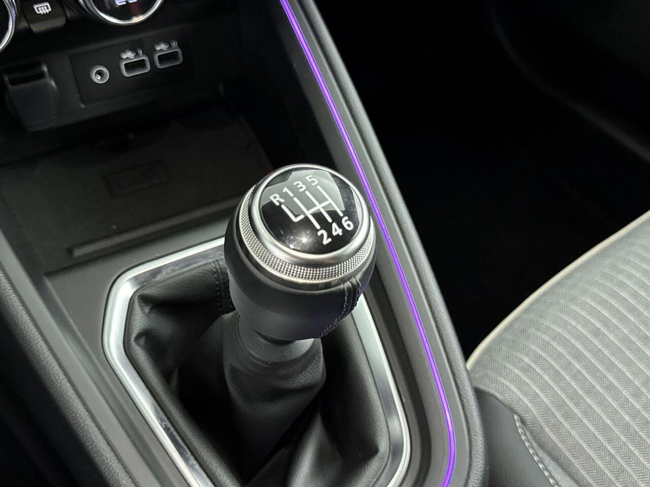 Renault CLIO 1.0 TCe 90Pk Techno | Navigatie | Cruise & Climate Control | Apple/Android Carplay | Apple Carplay | Parkeersensoren | Achteruitrijcamera |