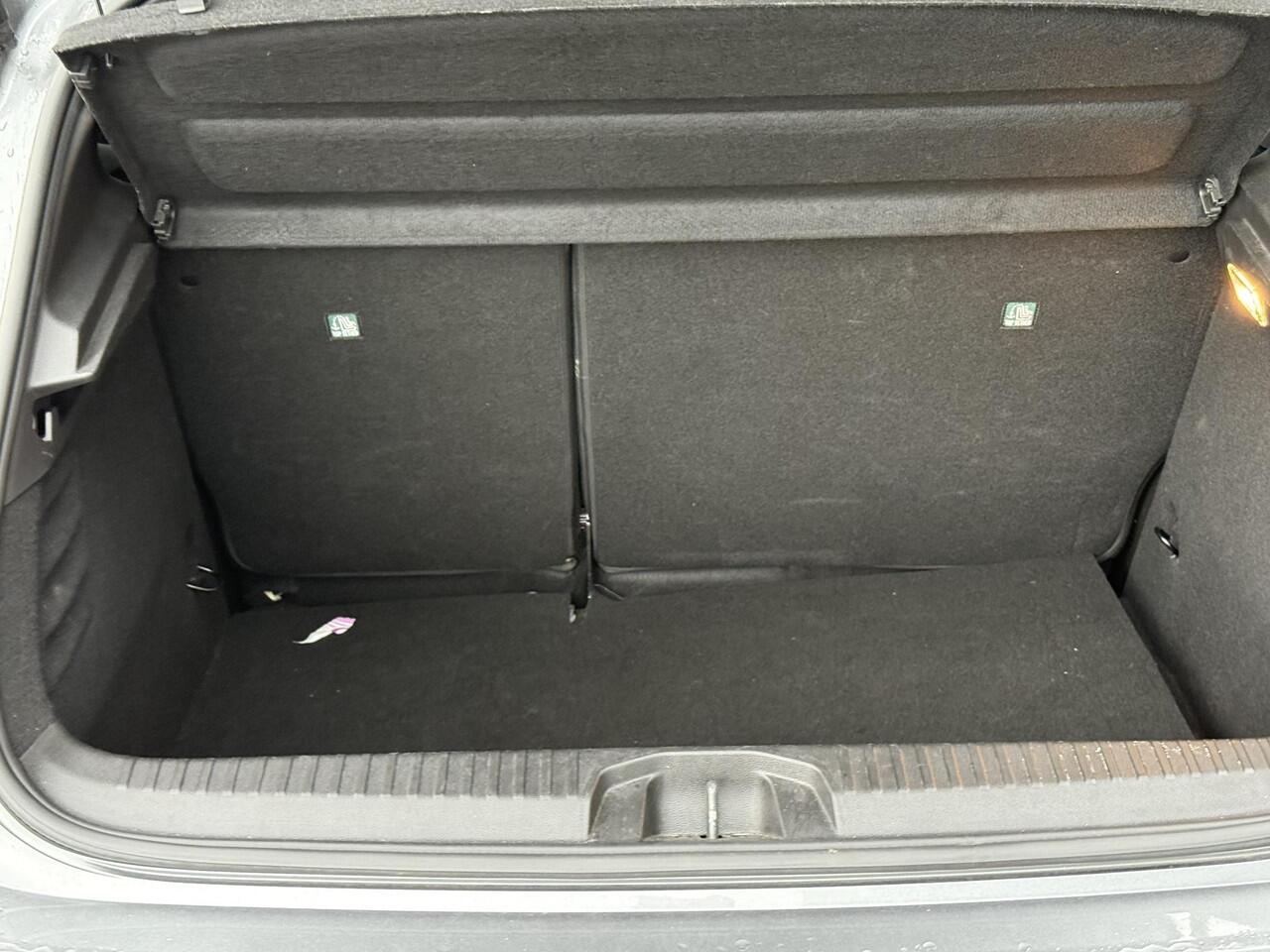 Renault CLIO 1.0 TCe 90 GPF techno | Camera | Navigatie | 17" Lichtmetalen Velgen