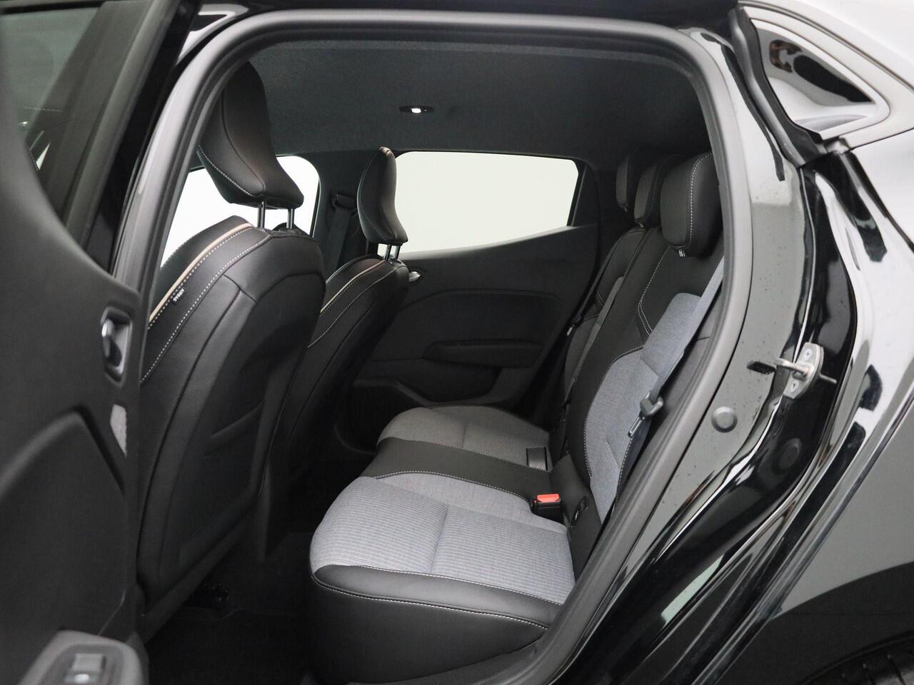 Renault CLIO TCe 90 Techno | Easy Link Navigatie met Apple Carplay & Android Auto | Lichtmetalen velgen | Metaalkleur | Parkeersensoren achter met camera | Climate Control |