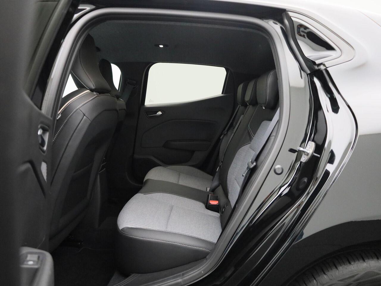 Renault CLIO 1.0 TCe 90PK GPF techno | Apple & Android Carplay | Navigatie | Climate Control | Parkeersensoren | Camera | Keyless Entry | Cruise Control | Keyless Entry |