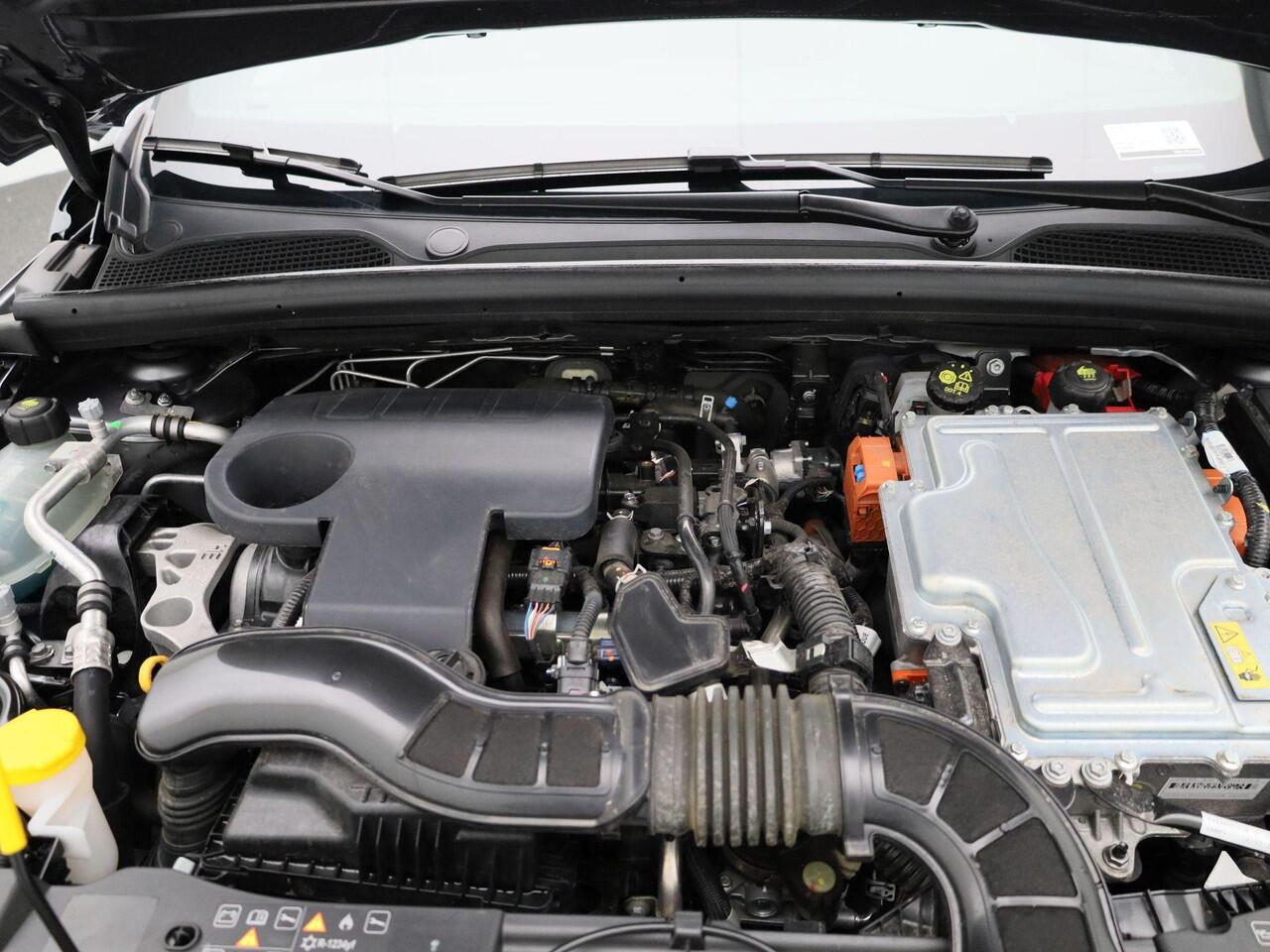 Renault CLIO 1.6 E-Tech Full Hybrid 145 techno | Automaat | Achteruitrijcamera | Navigatie