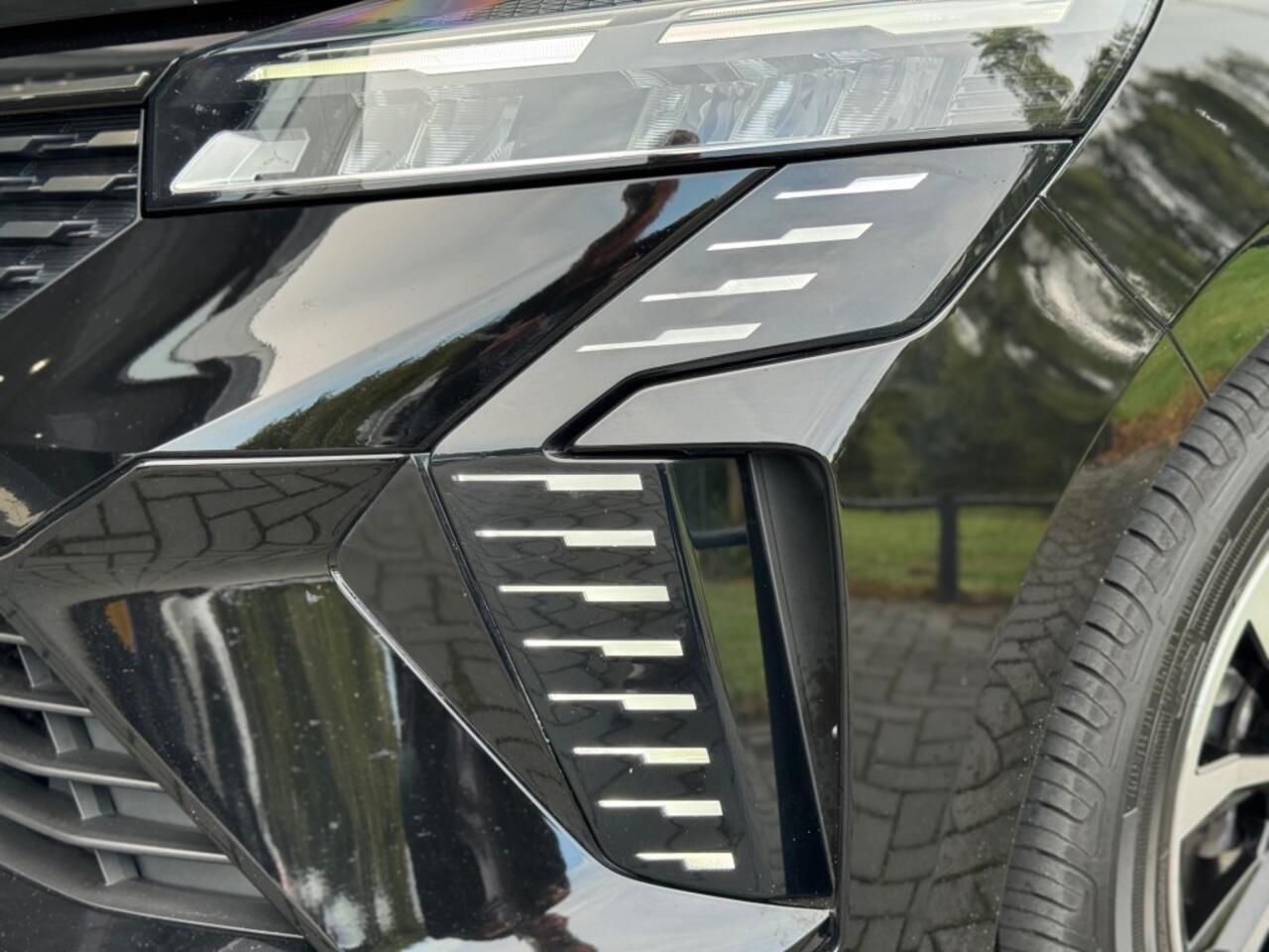 Renault CLIO 1.0 TCe 90 Techno Camera Grote Navi