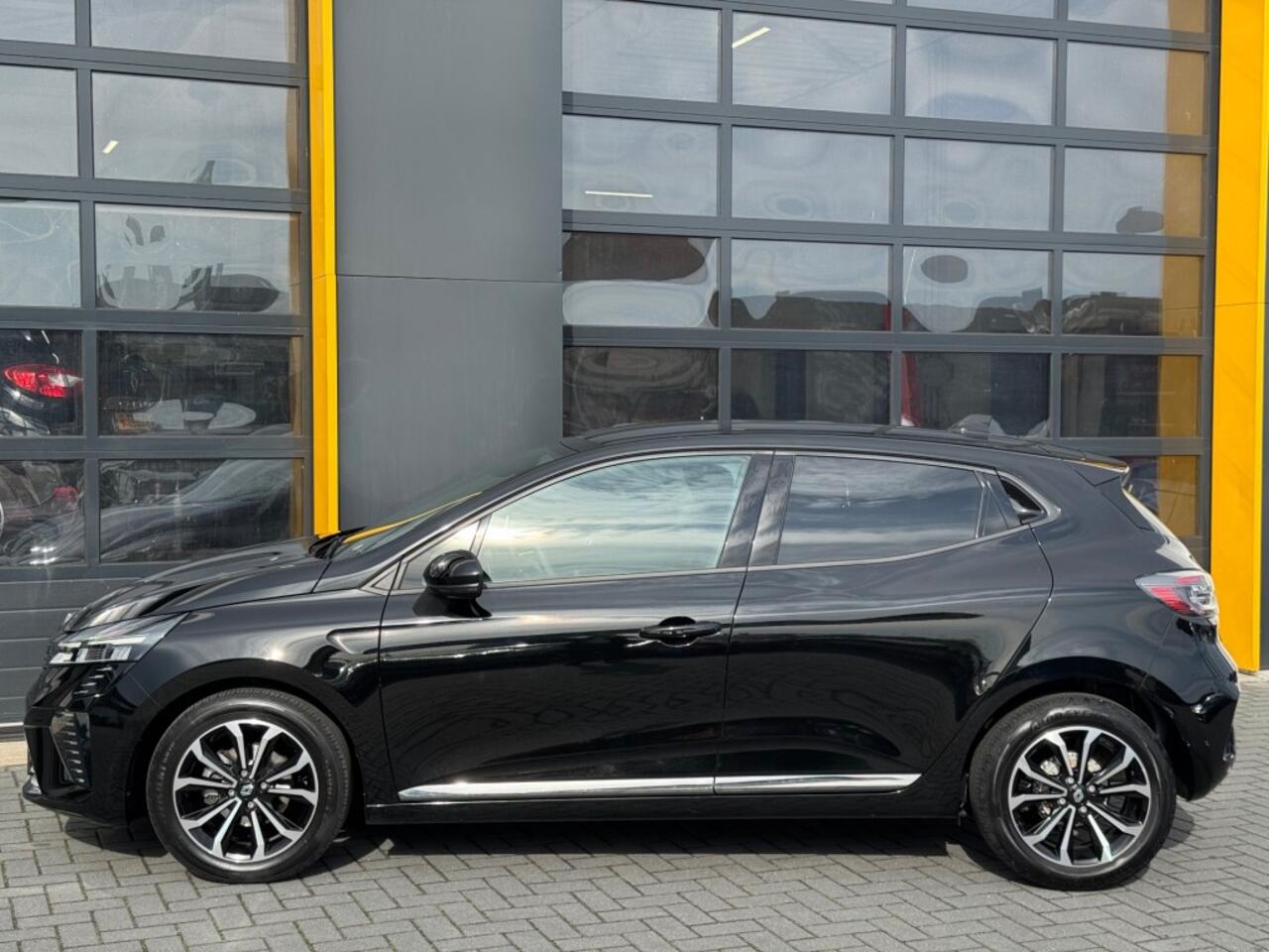 Renault CLIO 1.0 TCe 90 Techno Camera Grote Navi