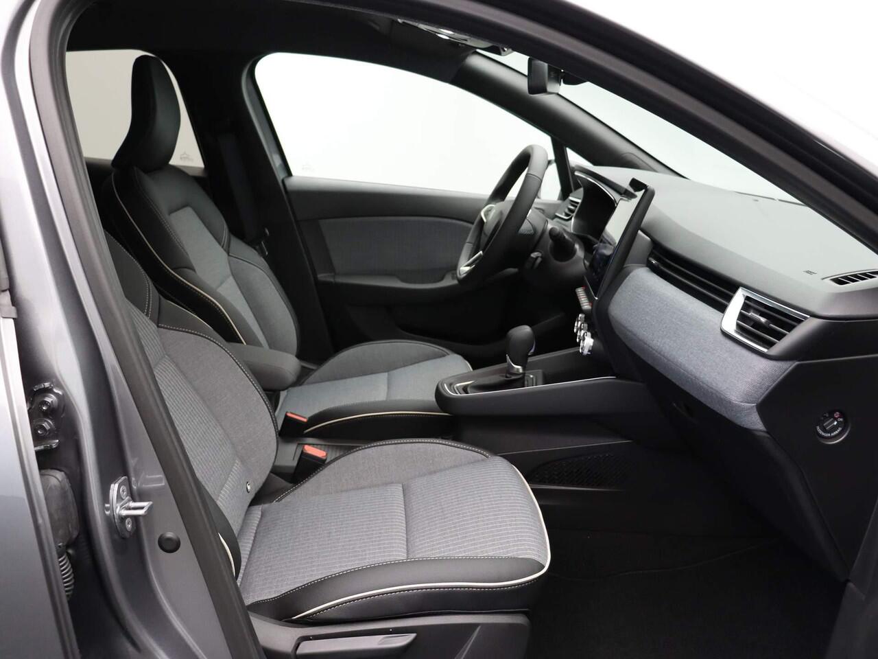 Renault CLIO E-Tech Full Hybrid 145pk techno | 360 graden camera | Stoelverwarming | Grootscherm | Digitaal dashboard |