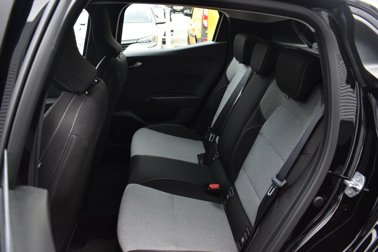 Renault CLIO E-Tech Full Hybrid 145 evolution | AUTOMAAT | CAMERA | APPLECARPLAY/ANDROIDAUTO | AIRCO | CRUISE CONTROL | PDC