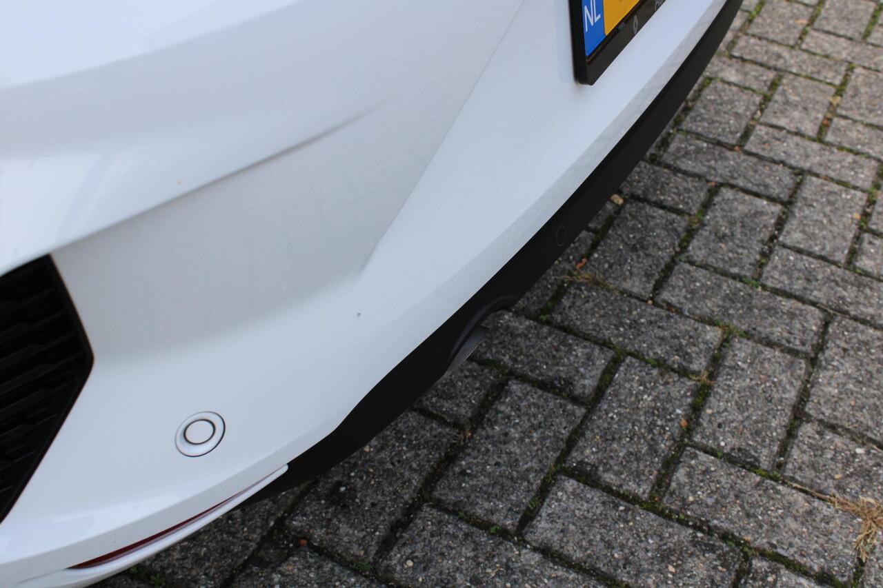 Renault CLIO TCe 90 Evolution | Origineel NL | Parkeersensoren achter |