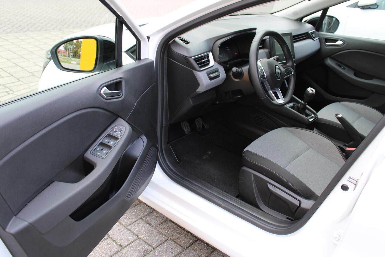 Renault CLIO TCe 90 Evolution | Origineel NL | Parkeersensoren achter |