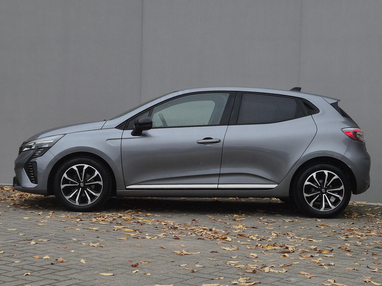 Renault CLIO 1.0 TCe 90 Techno Handgeschakeld / Pack winter / Allseason banden / Navigatie via Apple Carplay of Android Auto / Achteruitrijcamera / Stuur-, en Stoelverwarming / Keyless Entry/Start / Cruise control / Draadloze telefoon lader /