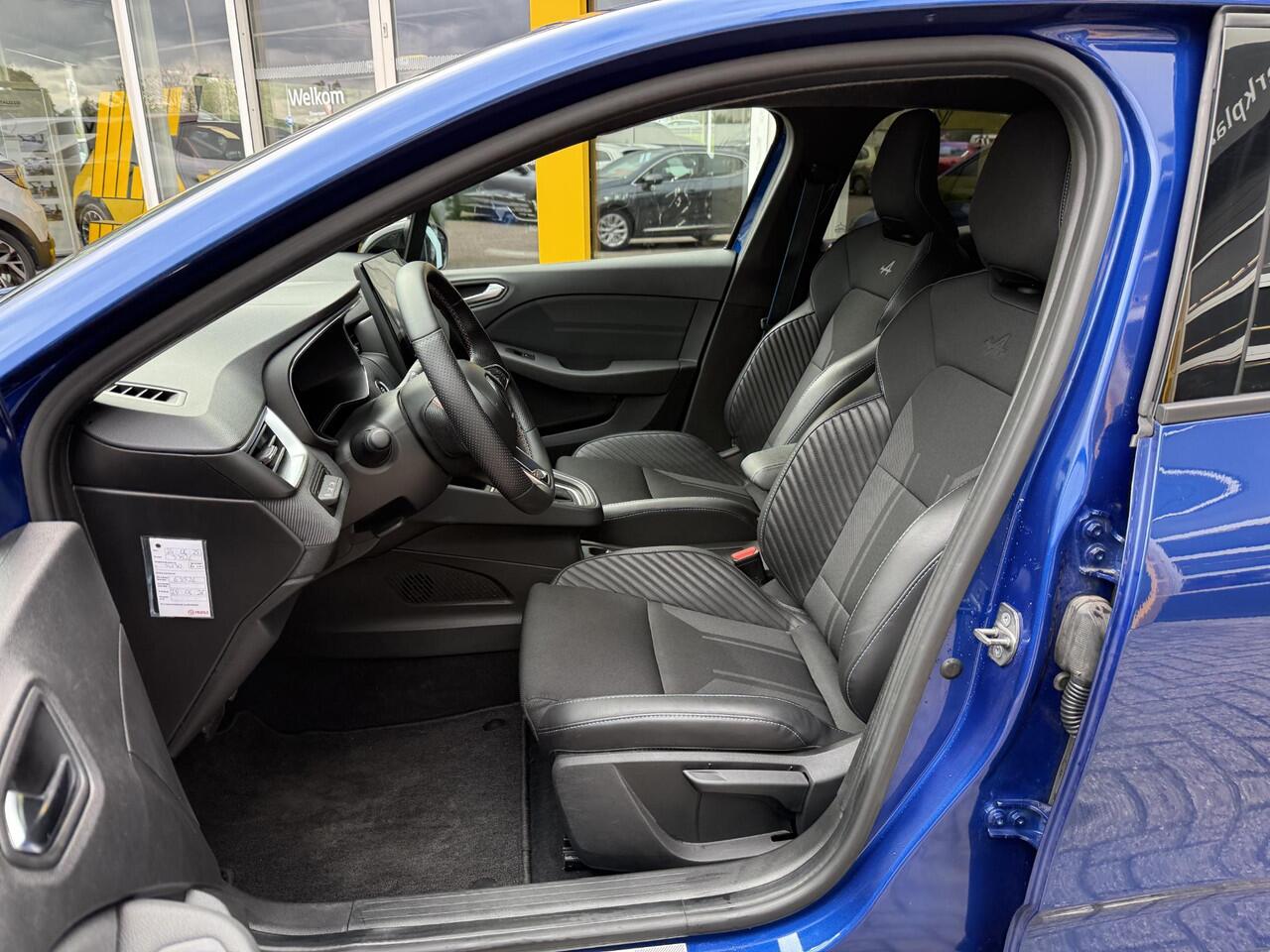 Renault CLIO 1.6 E-Tech Full Hybrid 145 esprit Alpine | 360 graden camera | Bose Audio | Cruise adaptief |