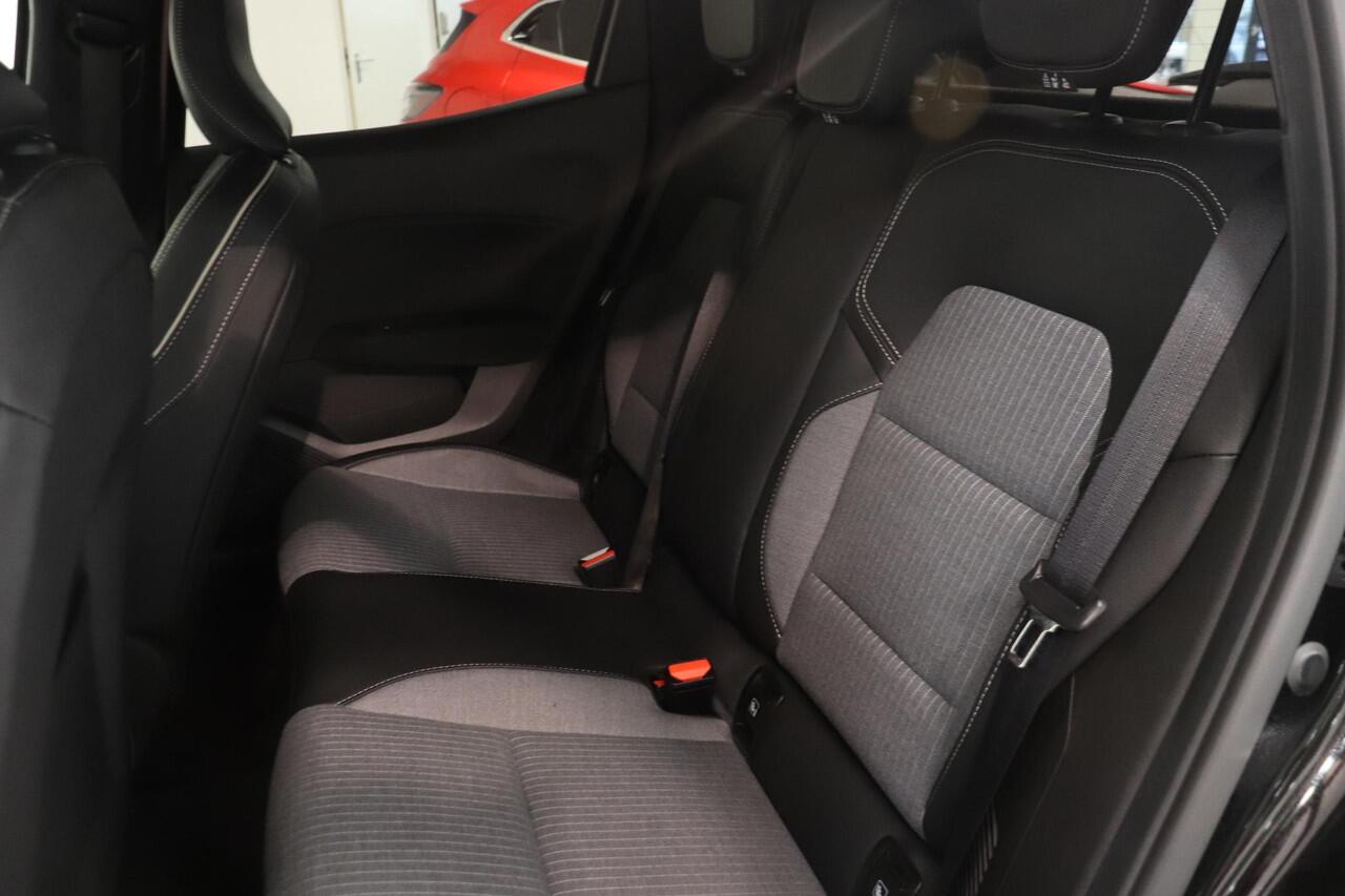 Renault CLIO 1.6 E-Tech Full Hybrid 145 techno | Navigatie | Camera | 17"Lichtmetaal | Smartphone intergratie | Key-less | LED koplampen | Climate control |