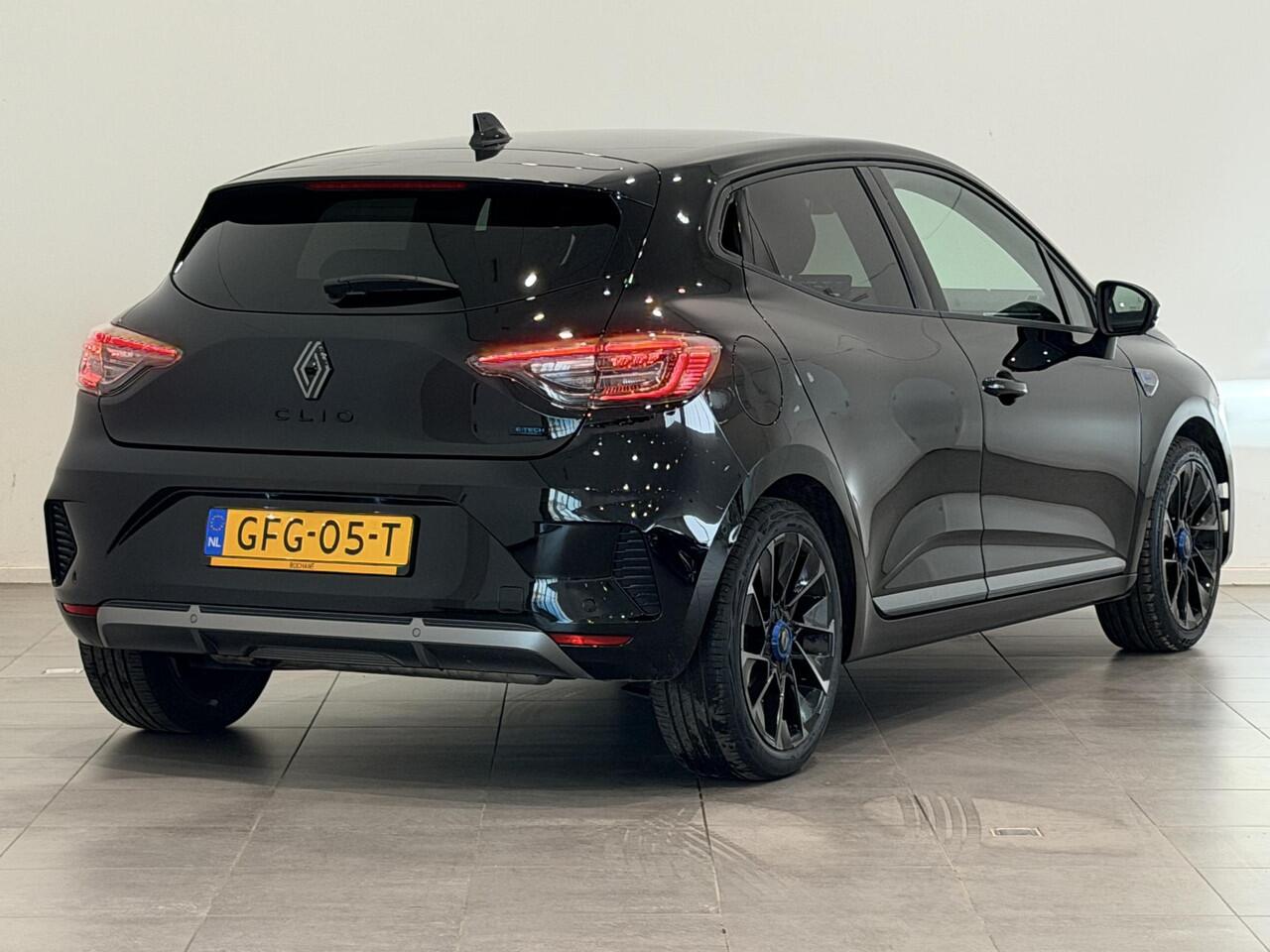 Renault CLIO 1.6 E-Tech Full Hybrid 145 Esprit Alpine | BOSE | 360° camera | Adaptieve Cruise Control | Apple Carplay/Android Auto