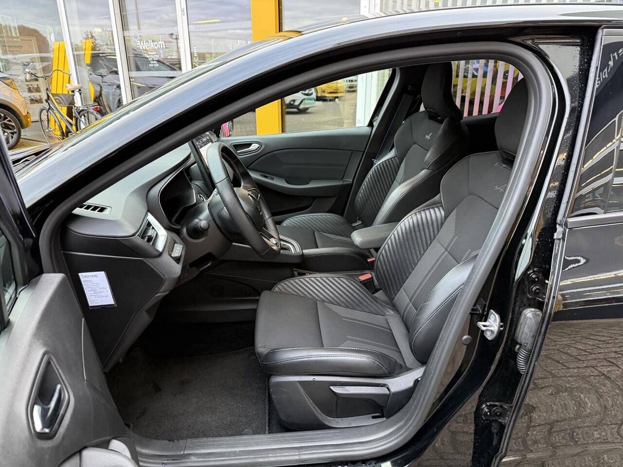 Renault CLIO 1.6 E-Tech Full Hybrid 145 esprit Alpine | NAP | Bose Audio | 360 graden camera | Cruise adaptief | DAB | Climate Control |