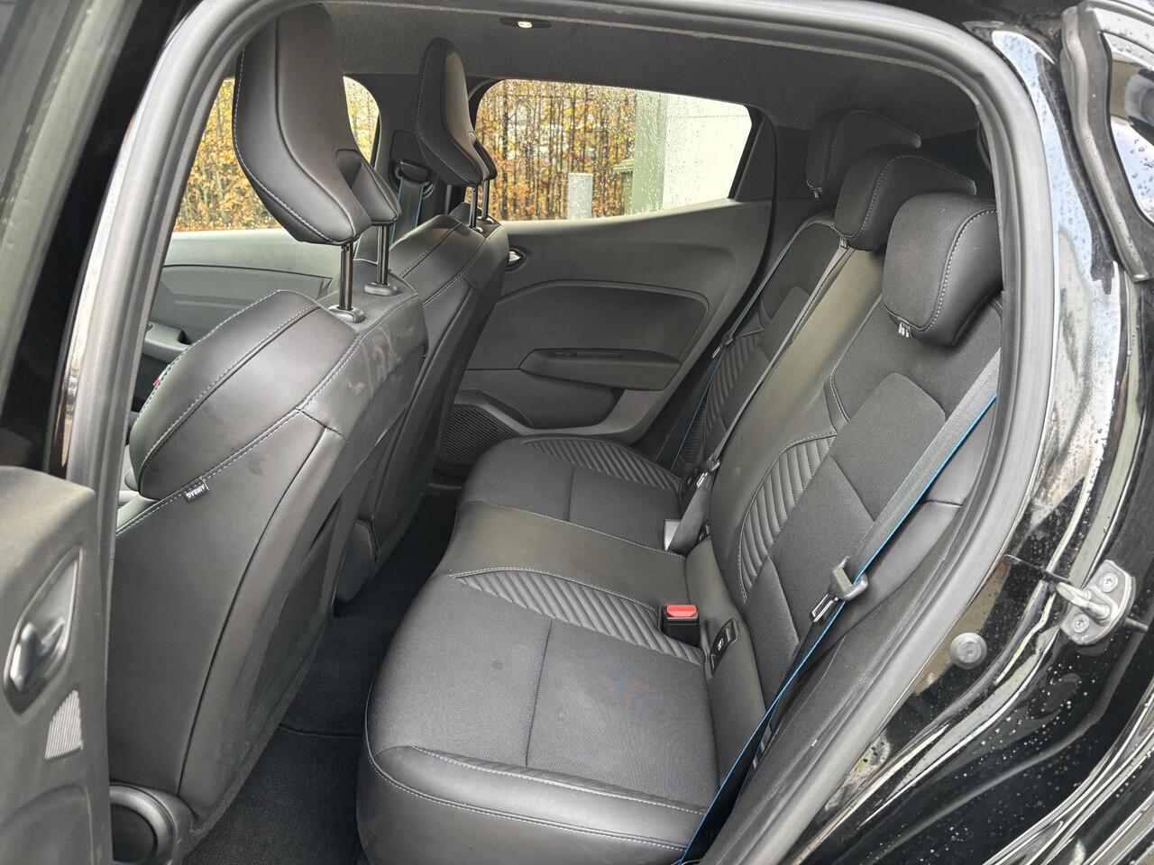 Renault CLIO 1.6 E-Tech Full Hybrid 145 esprit Alpine >