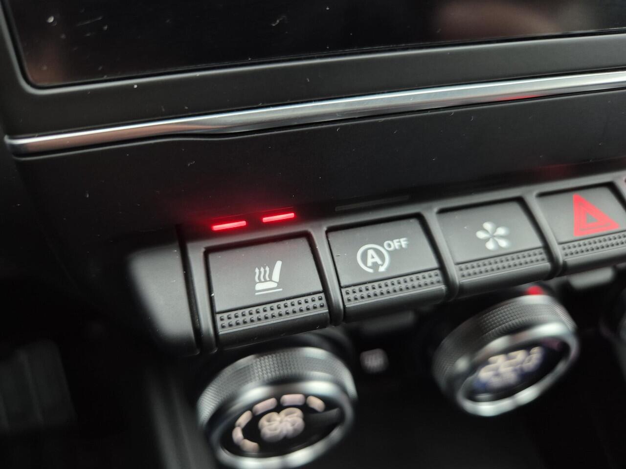 Renault CLIO 1.0 TCe 90 Techno Handgeschakeld / Pack winter / Navigatie via Apple Carplay of Android Auto / Achteruitrijcamera / Cruise control / Keyless Entry/Start / Parkeersensoren achter / Stuur en Stoel verwarming /